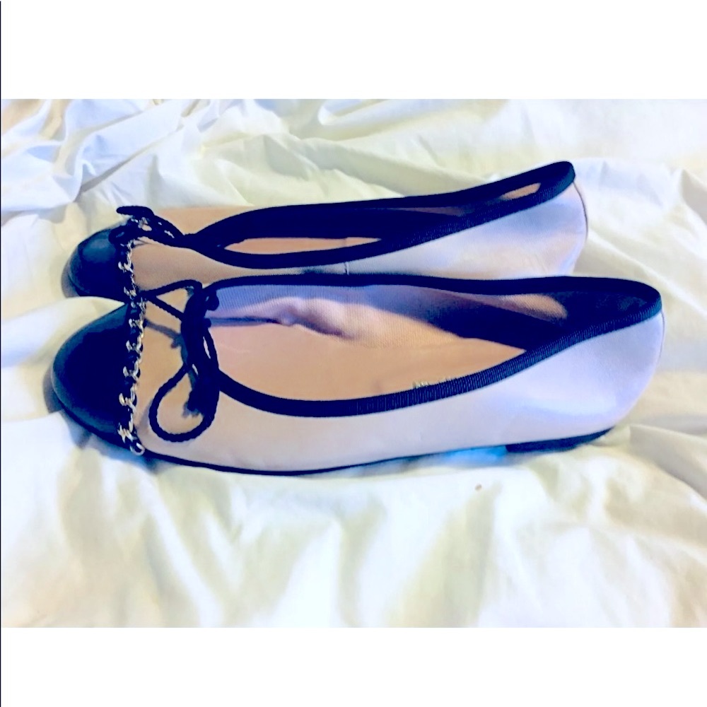 Pretty Ballerinas Nude Black Cap Toe  Shoe 6.5/7